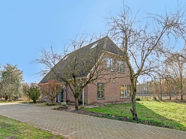 Oosteinde 4, Wapserveen