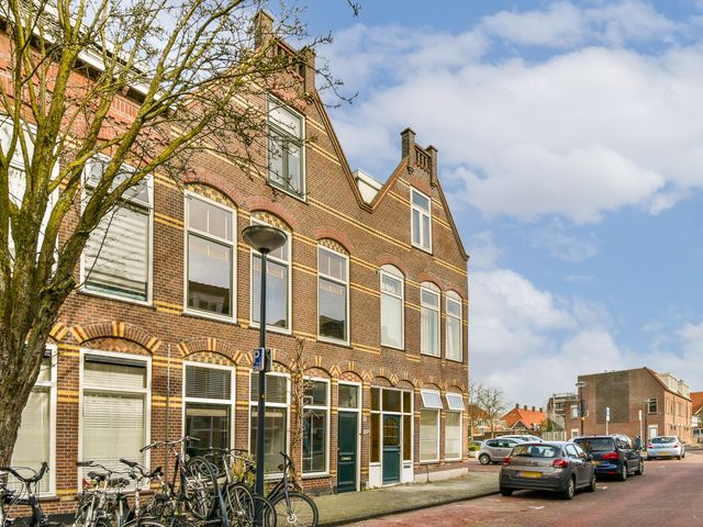 Medusastraat 20, Leiden