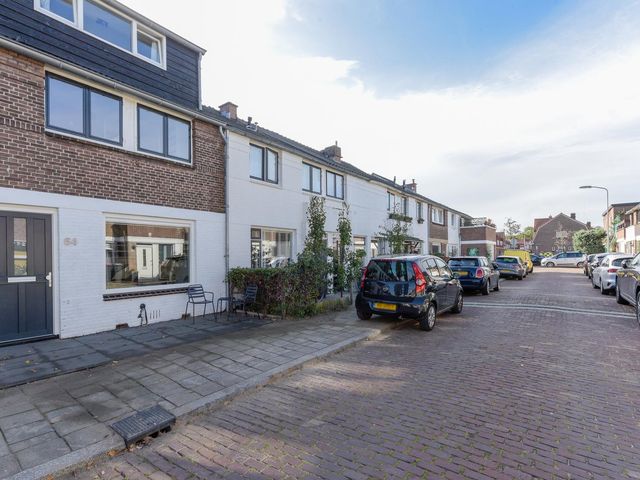 Prins Hendrikstraat 64, Voorburg