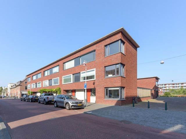 Pluvierstraat 7, 'S-Gravenhage