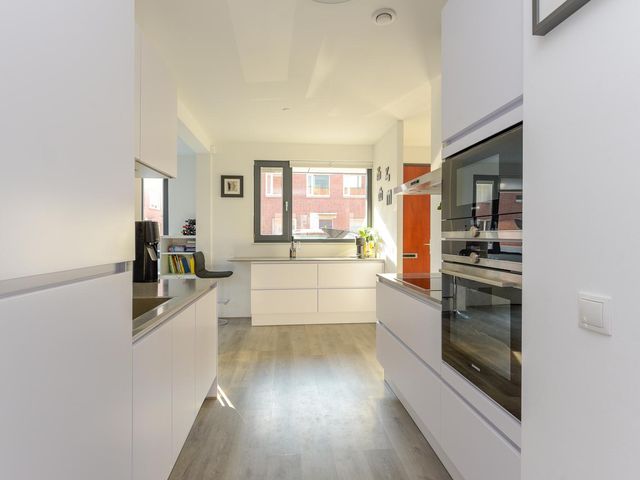 Pluvierstraat 7, 'S-Gravenhage