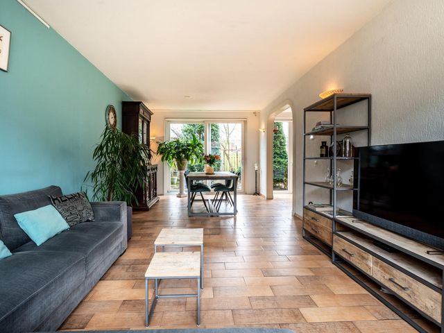 Kornwierde 116, Almere