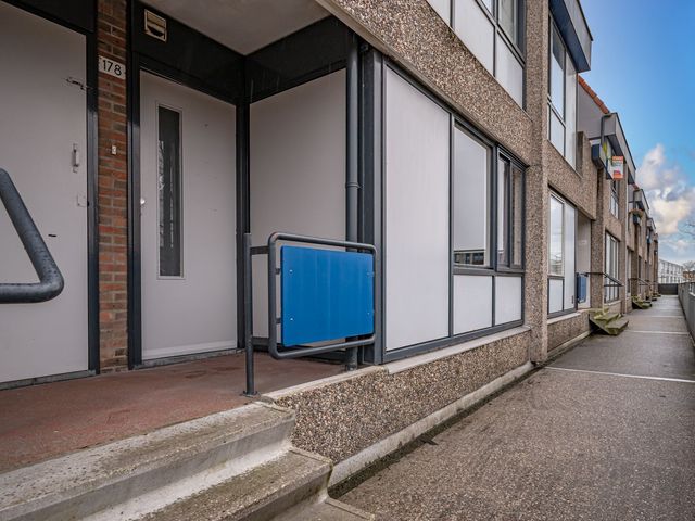 Lange Nering 178, Emmeloord