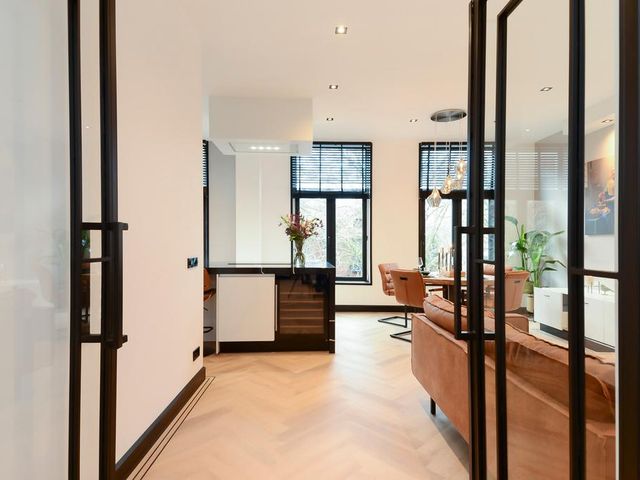 Anna Paulownastraat 105 1, 'S-Gravenhage