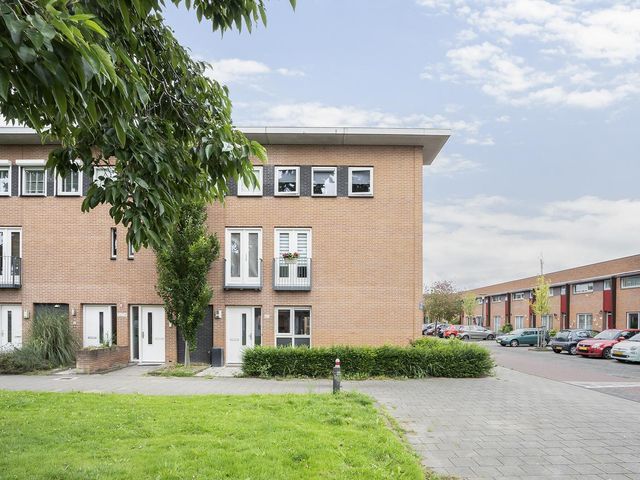 Essenwede 40, Barendrecht