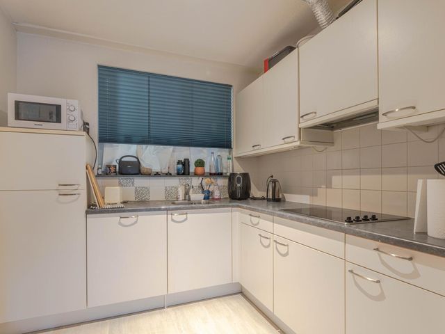 Zanglijsterstraat 15, Rotterdam