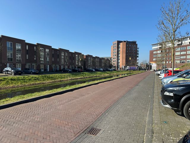 Van Ommerenhaven 13, Barendrecht