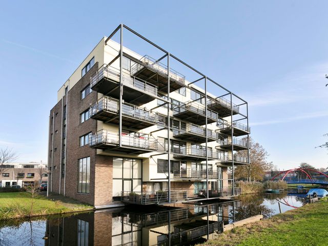 Clara Visserplaats 4, Leiden