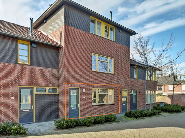 Kremer 10, Reusel