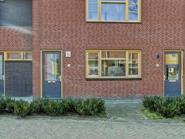 Kremer 10, Reusel