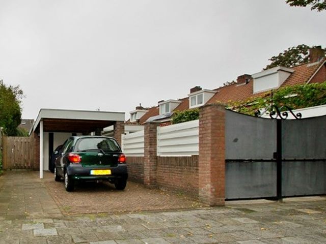 Margrietstraat 8, Rijen