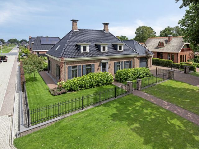 J. Abelnstraat 6, Emmer-Compascuum