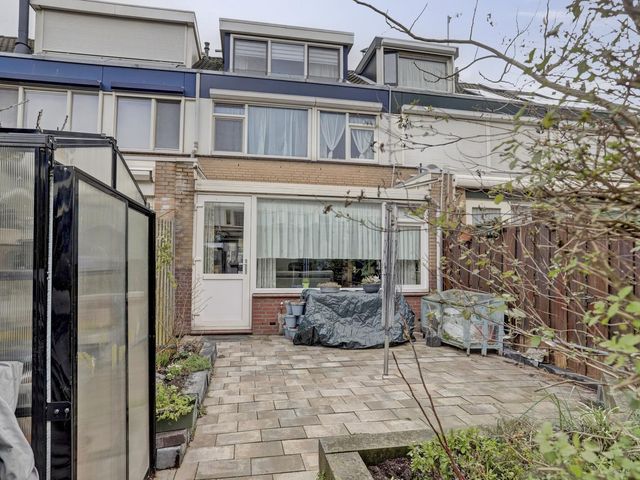 Zilvermeeuw 25, De Lier
