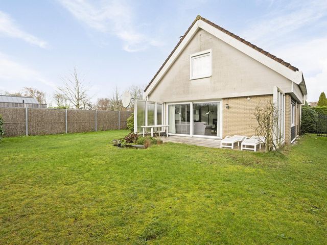 Molenhoeve 42, Renesse