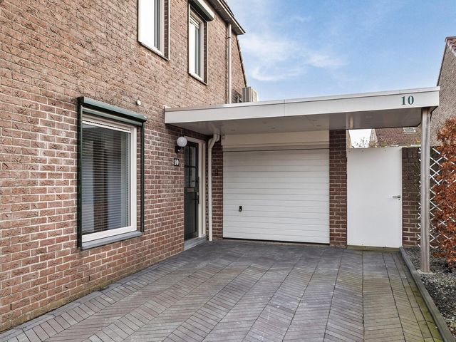 Volkerak 10, Terneuzen