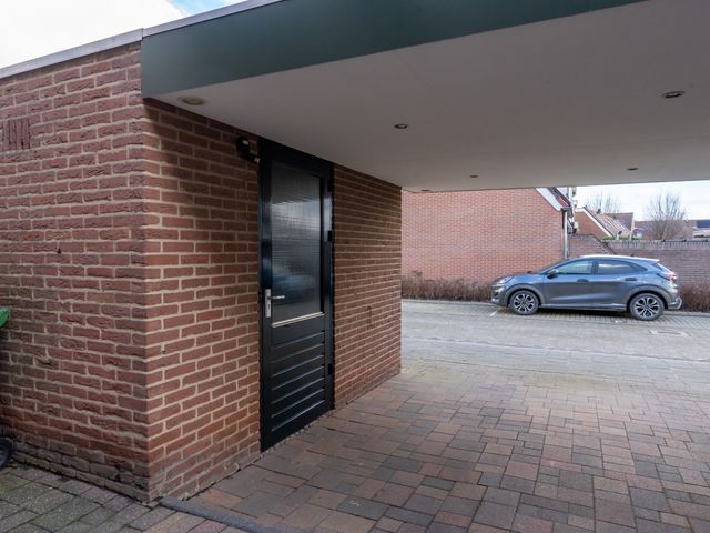 Kraaiekamp 8, Elst