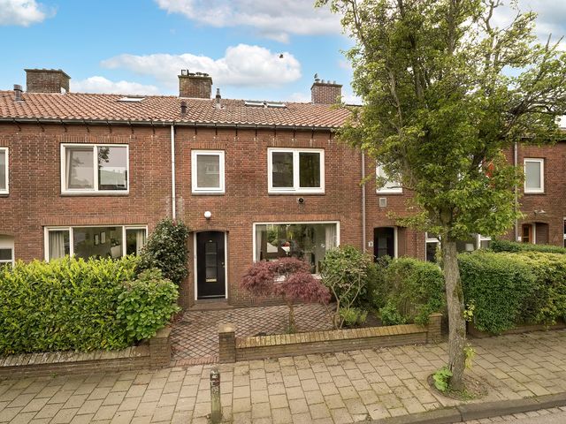 Schoutenburgstraat 32, Oegstgeest