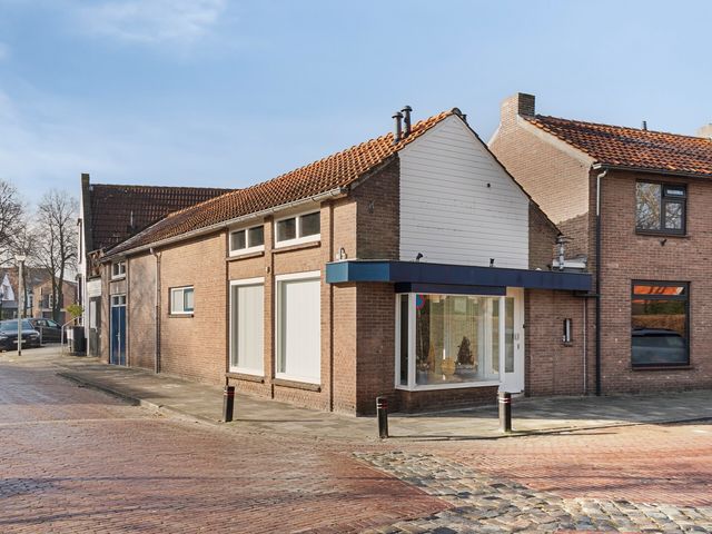 Hilstraat 1, Oude-Tonge