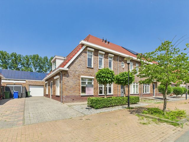 Tapijtschelp 30, Terneuzen