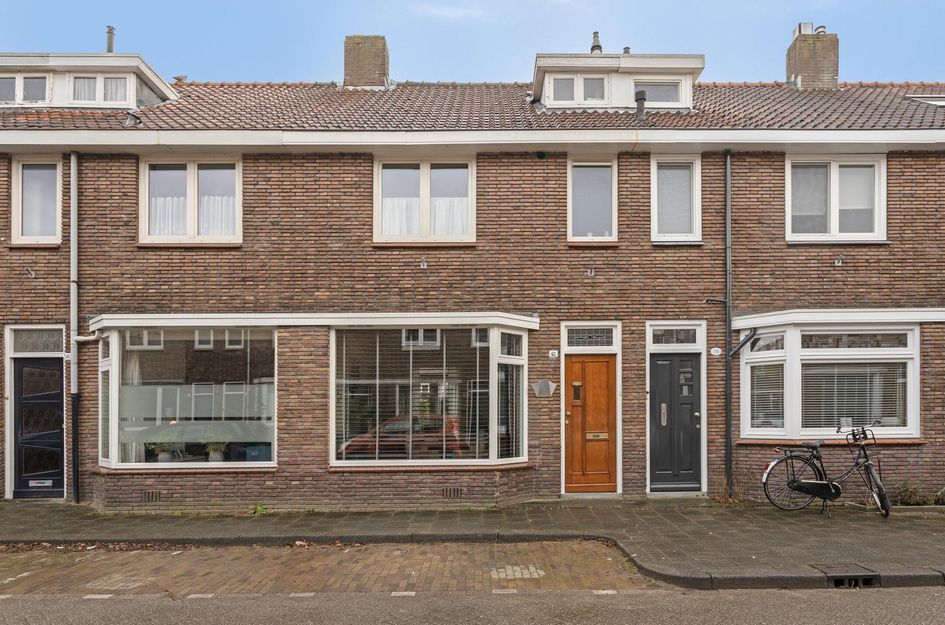 Jan Maurits van Nassaustraat 42, Tilburg