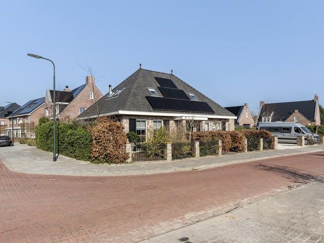 Dokter Zoetemanstraat 4, Stavenisse