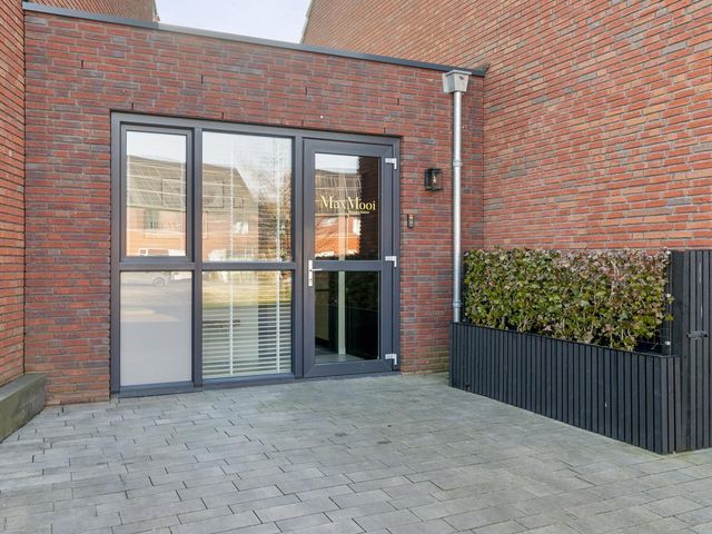 Maaslandsingel 15, Etten-Leur