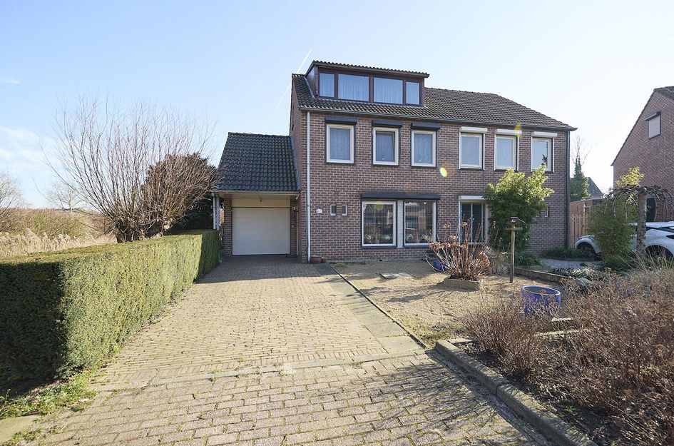 Hoefbladstraat 15, Terneuzen