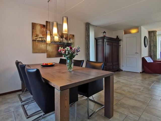 Kralingenstraat 17, Tilburg