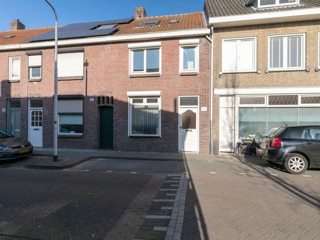 Nachtegaalstraat 19, Tilburg