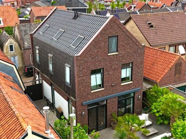 Weikamp 100, Bunschoten-Spakenburg