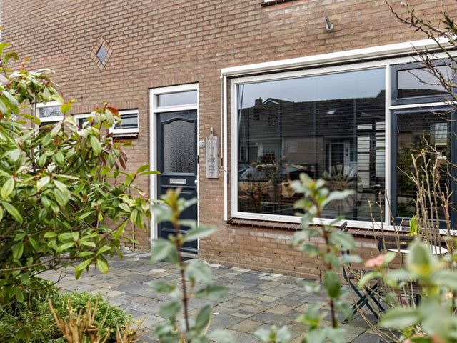 Van Brederodestraat 32, Noordeloos