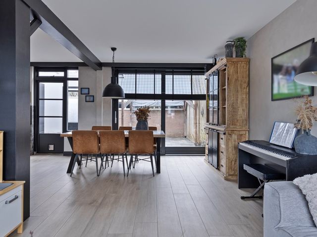 Van Brederodestraat 32, Noordeloos