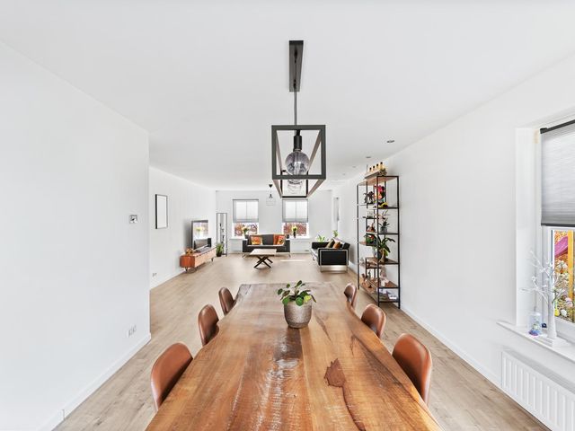 Mgr. L. Dobbelaarstraat 8, Vogelwaarde
