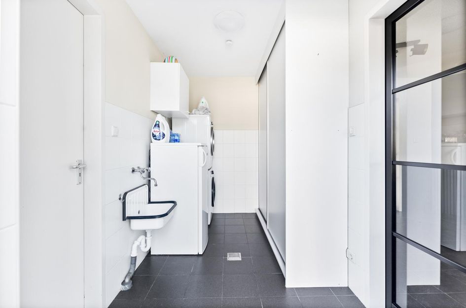 Mgr. L. Dobbelaarstraat 8