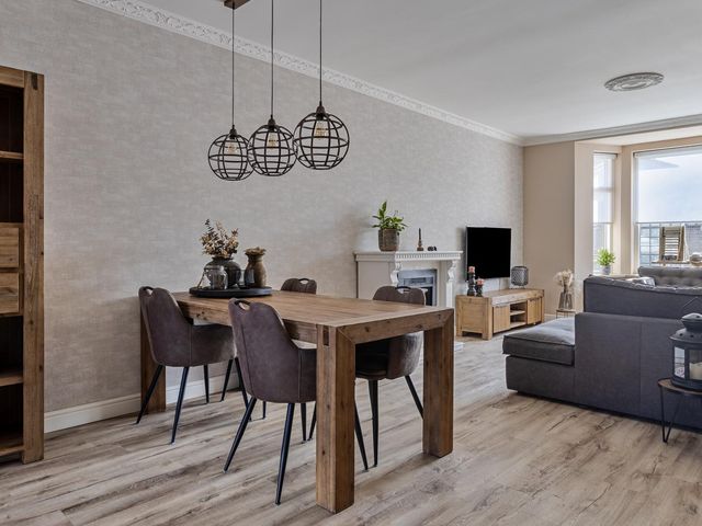Burgemeester Geillstraat 42, Terneuzen