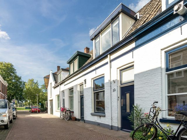 Spoorstraat 10, Zwolle