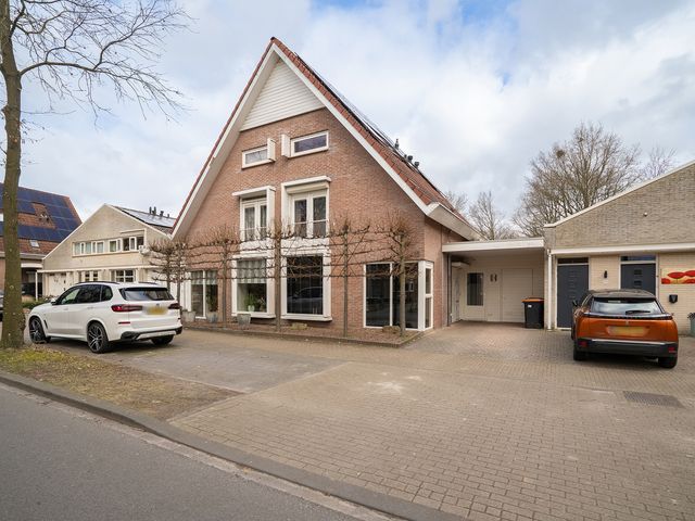 Eekmaatlaan 15, Enschede