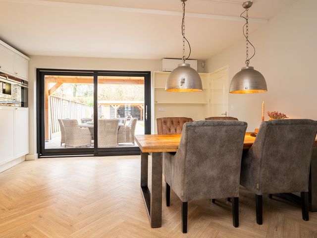 Eekmaatlaan 15, Enschede