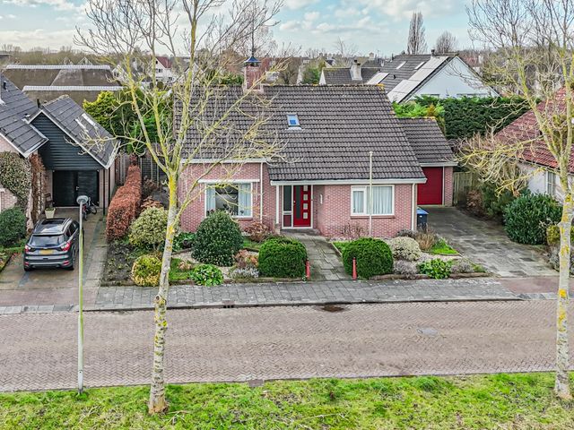 Hunsingo 3, Emmeloord