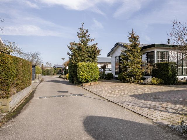 Nieuwlandseweg 104, Sint-Annaland