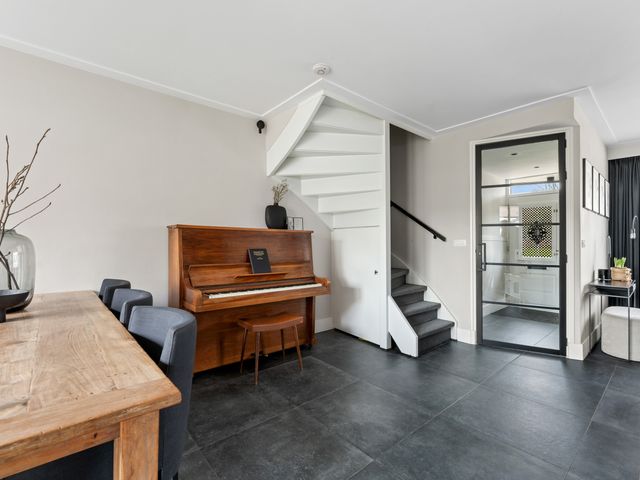 Hobbemalaan 5, Alblasserdam