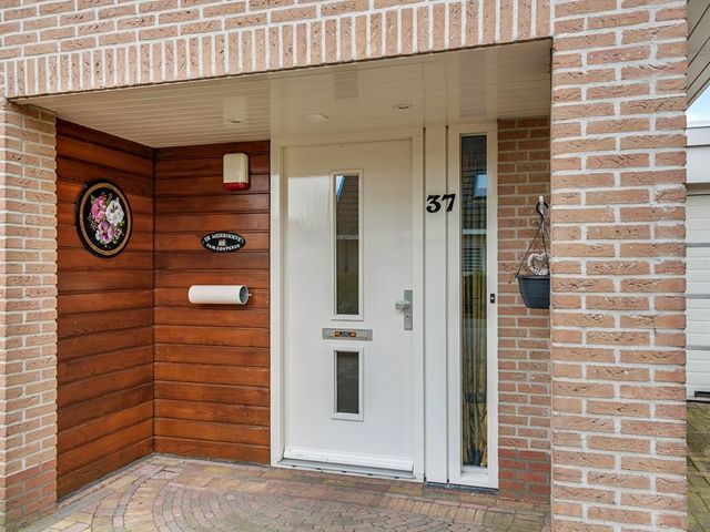 Betuwe Singel 37, Lienden