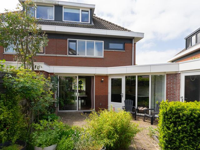 Zuider Kadijk 66, Enkhuizen