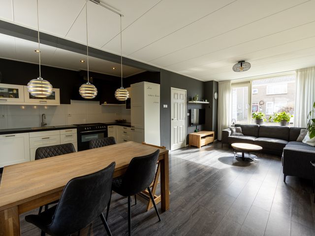 Blazerweg 7, Makkum