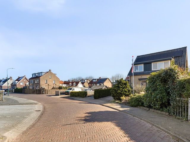 De Ruyterstraat 2, Bunschoten-Spakenburg