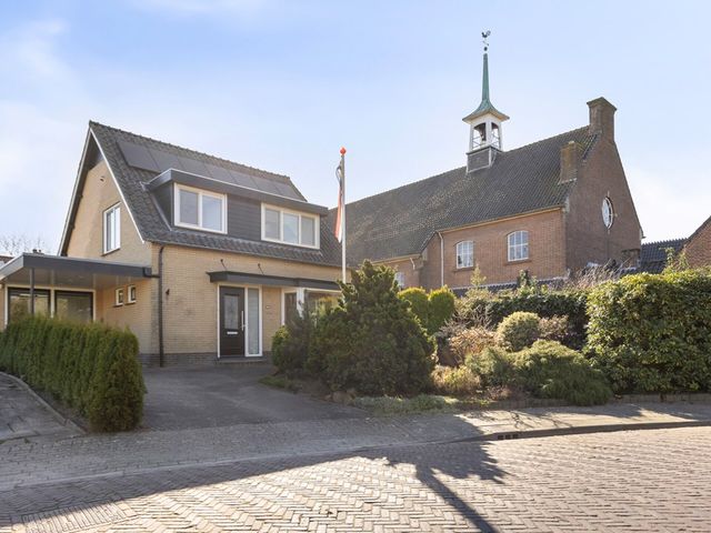 De Ruyterstraat 2, Bunschoten-Spakenburg