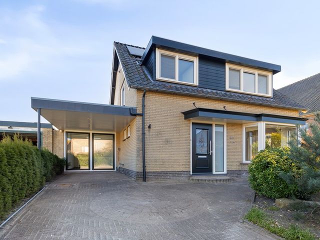 De Ruyterstraat 2, Bunschoten-Spakenburg