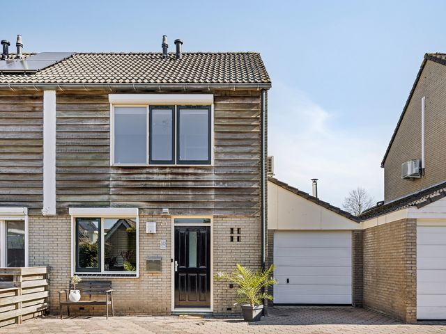 Bereklauw 30, Klazienaveen