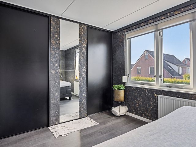 Bereklauw 30, Klazienaveen