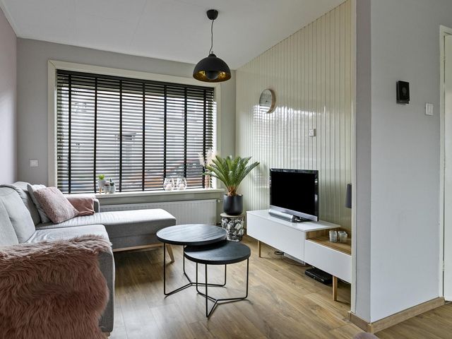Julianastraat 57, Axel
